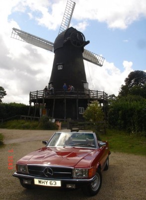 The Mercedes 350SL and a very special weekend for Paul and Charlotte